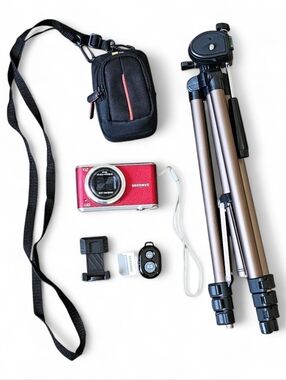 Samsung WB350F 16MP Wi-Fi Digital Camera Bundle w/ Tripod & Case